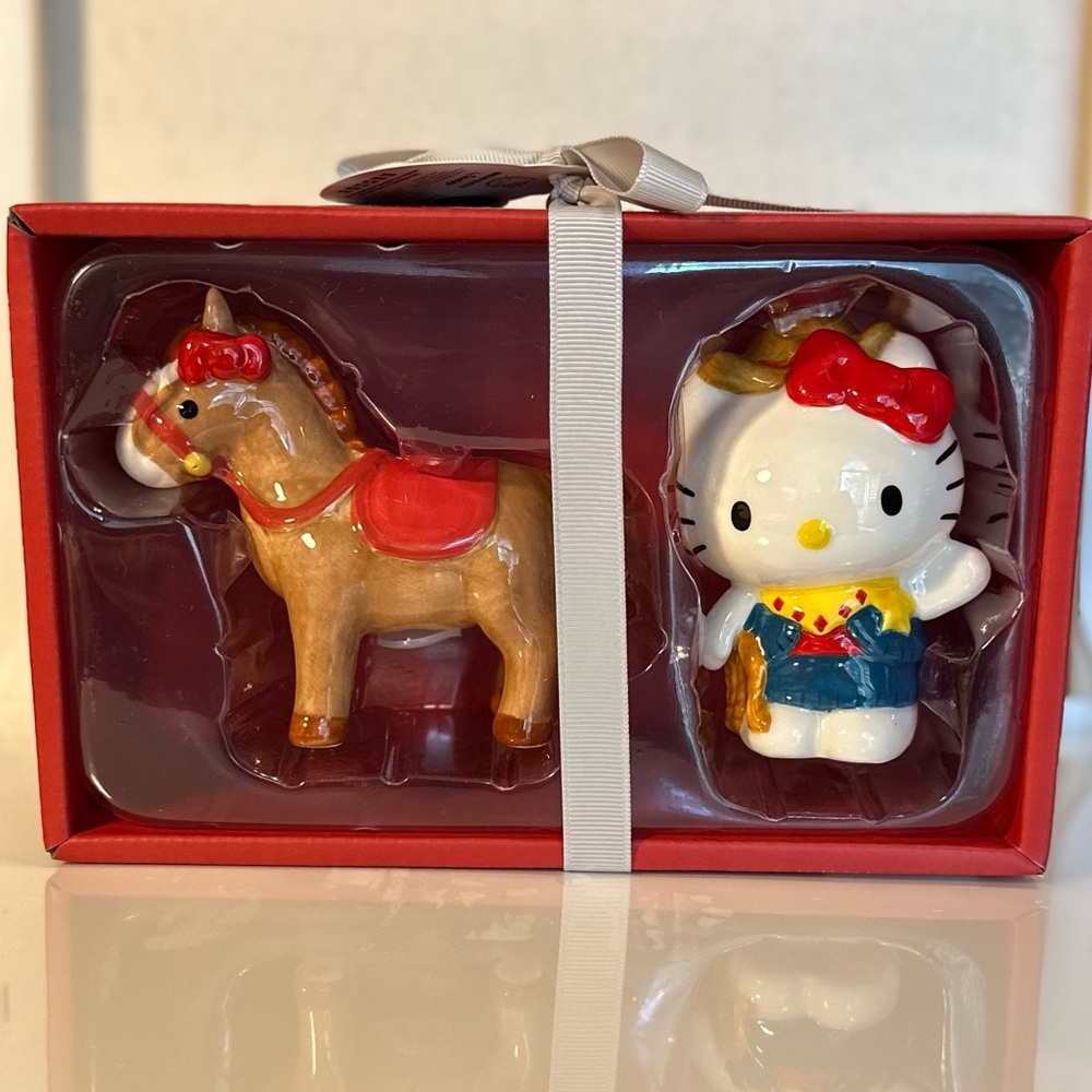 Blue Sky 3D Western Hello Kitty with Horse Salt & Pepper Shakers New in Box